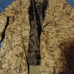 Camo bomber jacket
